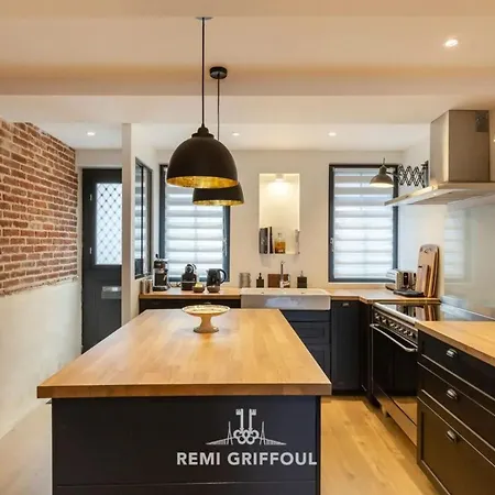 Au 106 Lovely House Historic Center 6 Guests * Honfleur