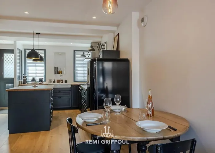 Hébergement de vacances Au 106 Lovely House Historic Center 6 Guests *