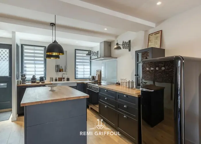 Au 106 Lovely House Historic Center 6 Guests Honfleur